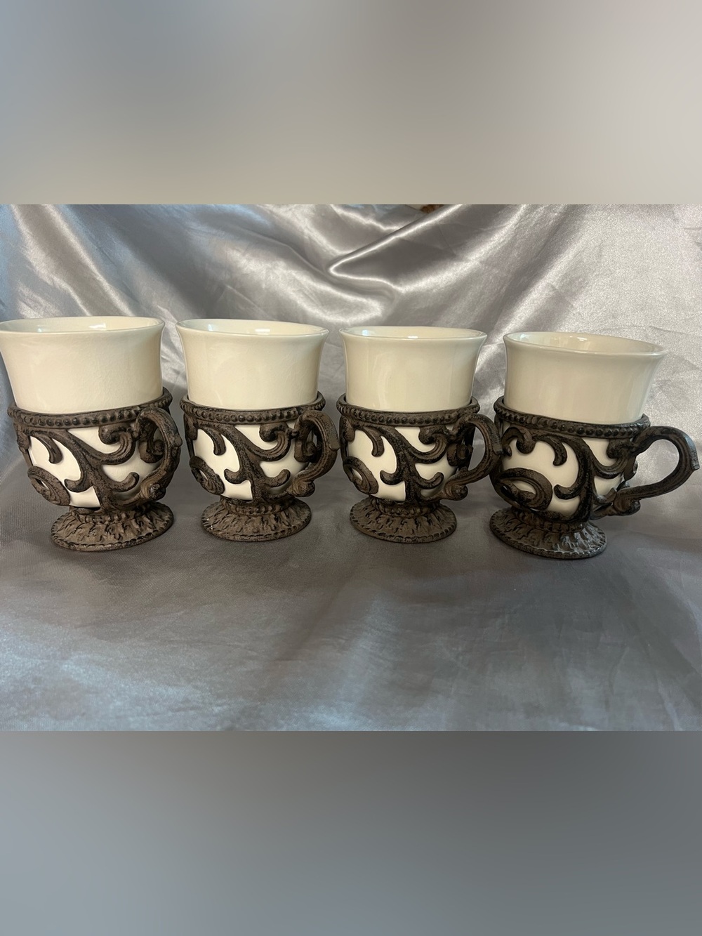 Gg collection Mugs with Metal Holders – Set of 4 Ceramic Mugs